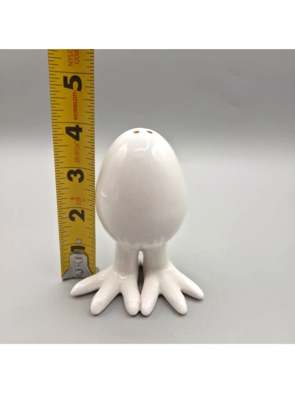 Eggs With Legs Ceramic Salt & Pepper Shakers Eggs Bird Feet White Gloss Finish